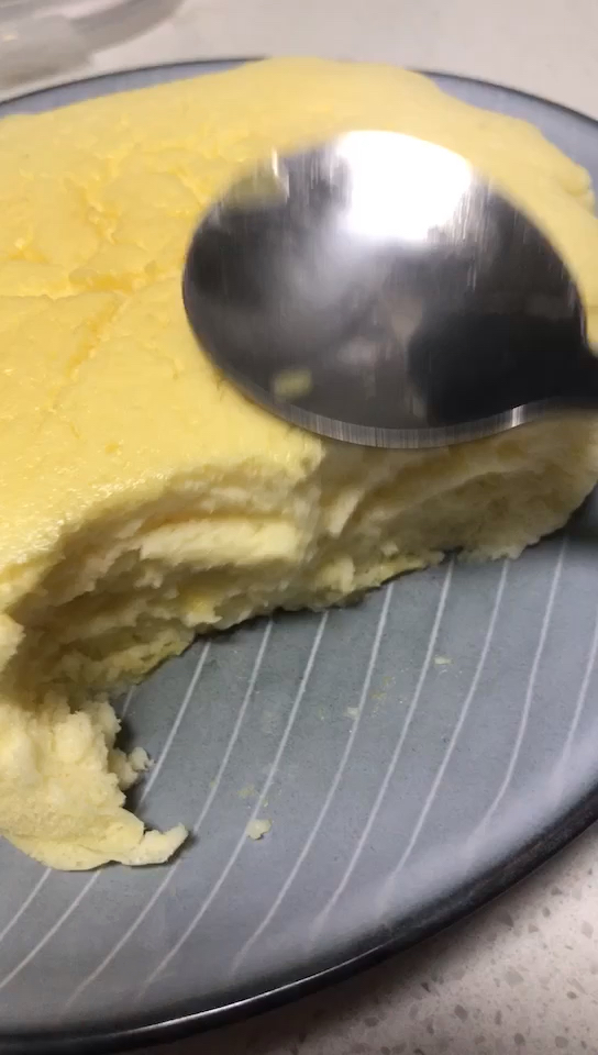 好吃到停不了口的乳酪蛋糕(制作方法十分简单)