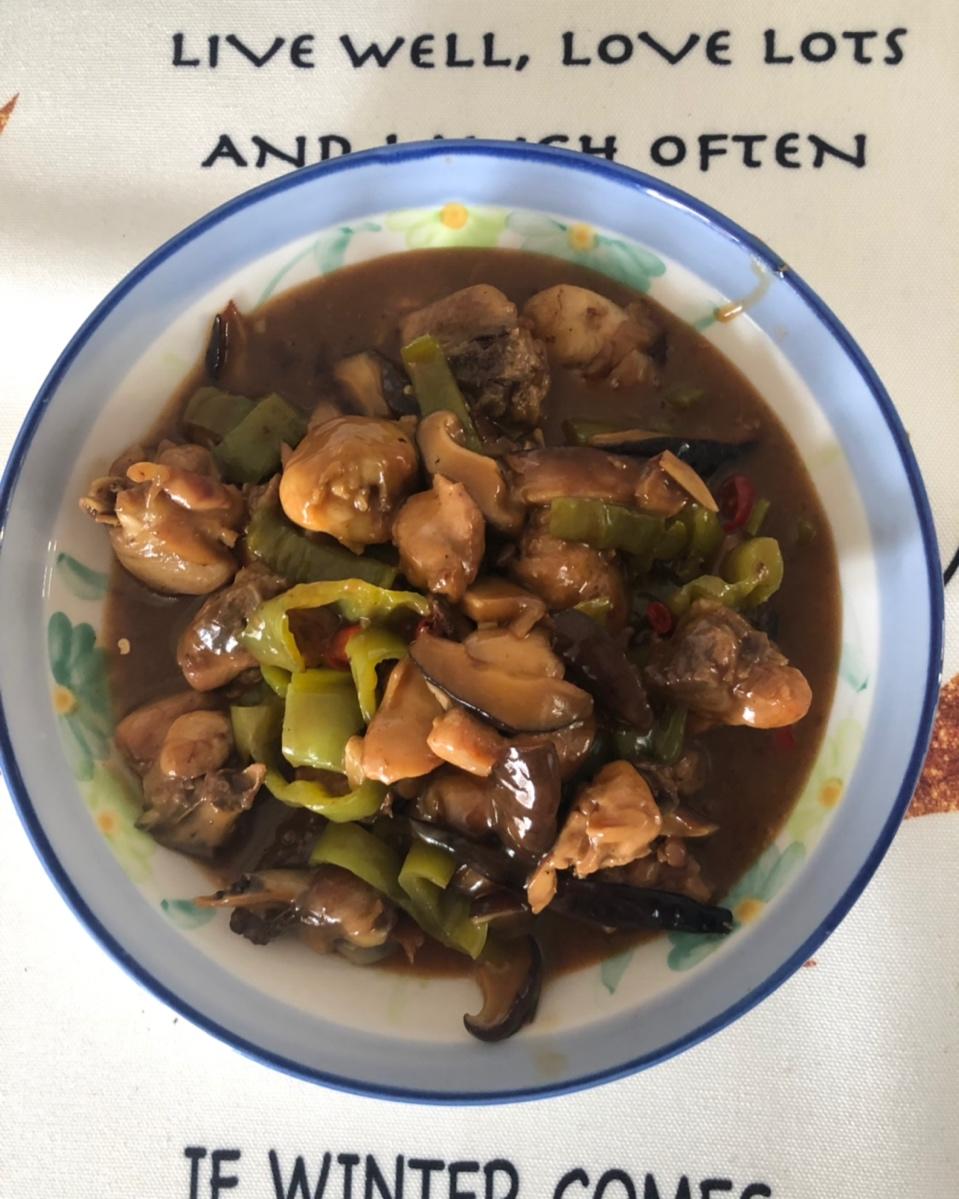 香菇炖鸡块