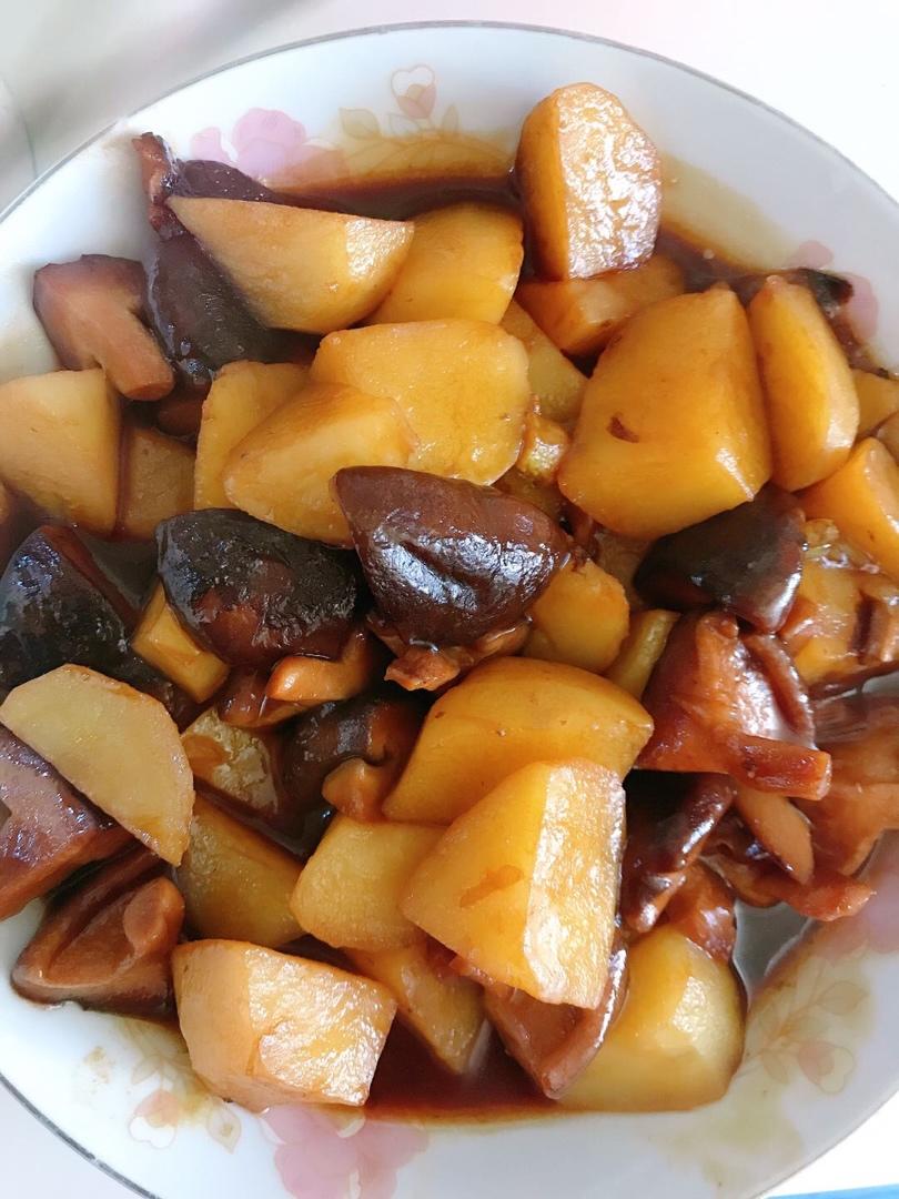 家常菜 香菇炖土豆