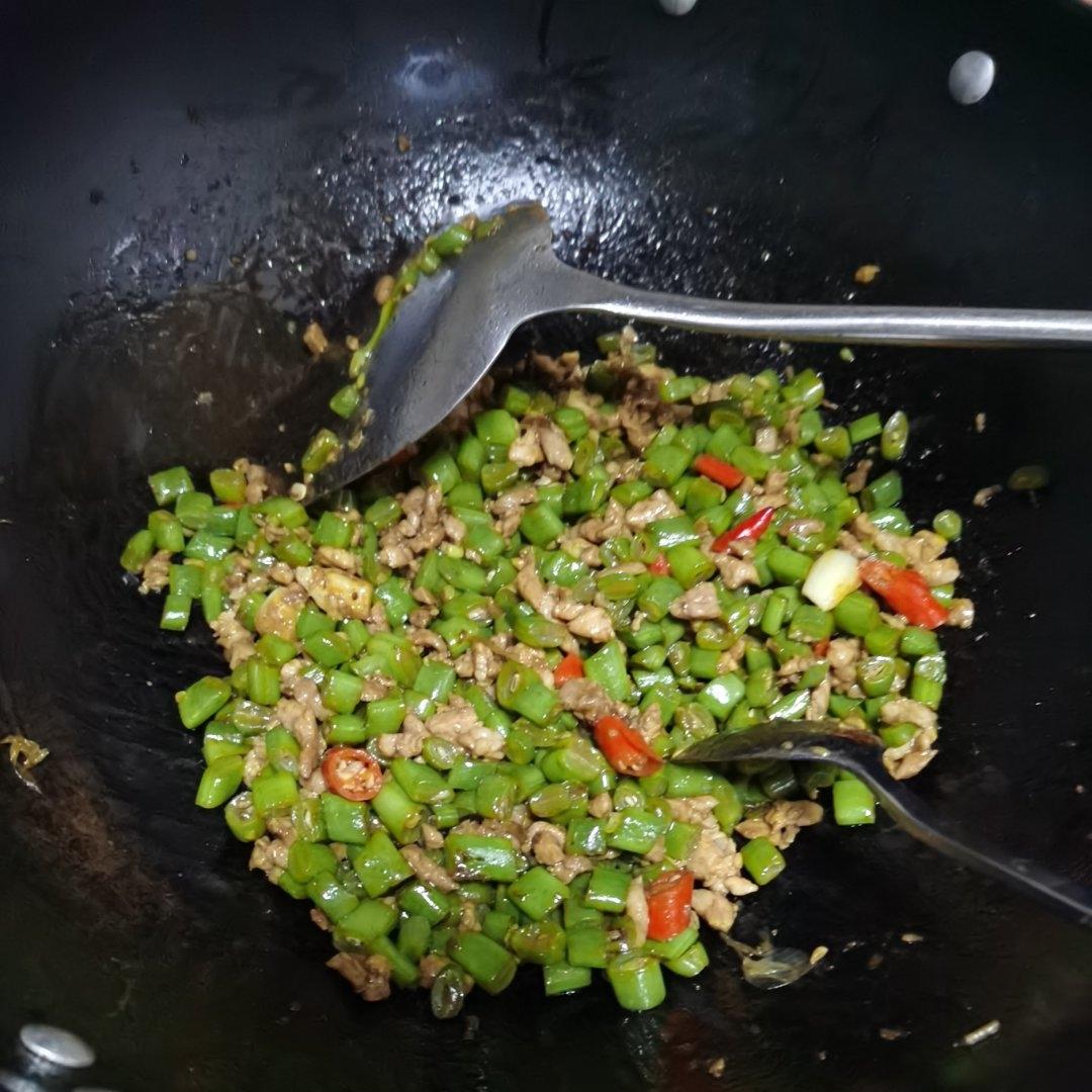 肉沫豆角下饭菜