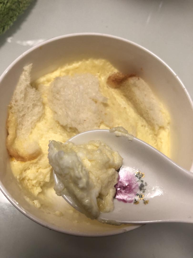 鸡蛋牛奶吐司布丁