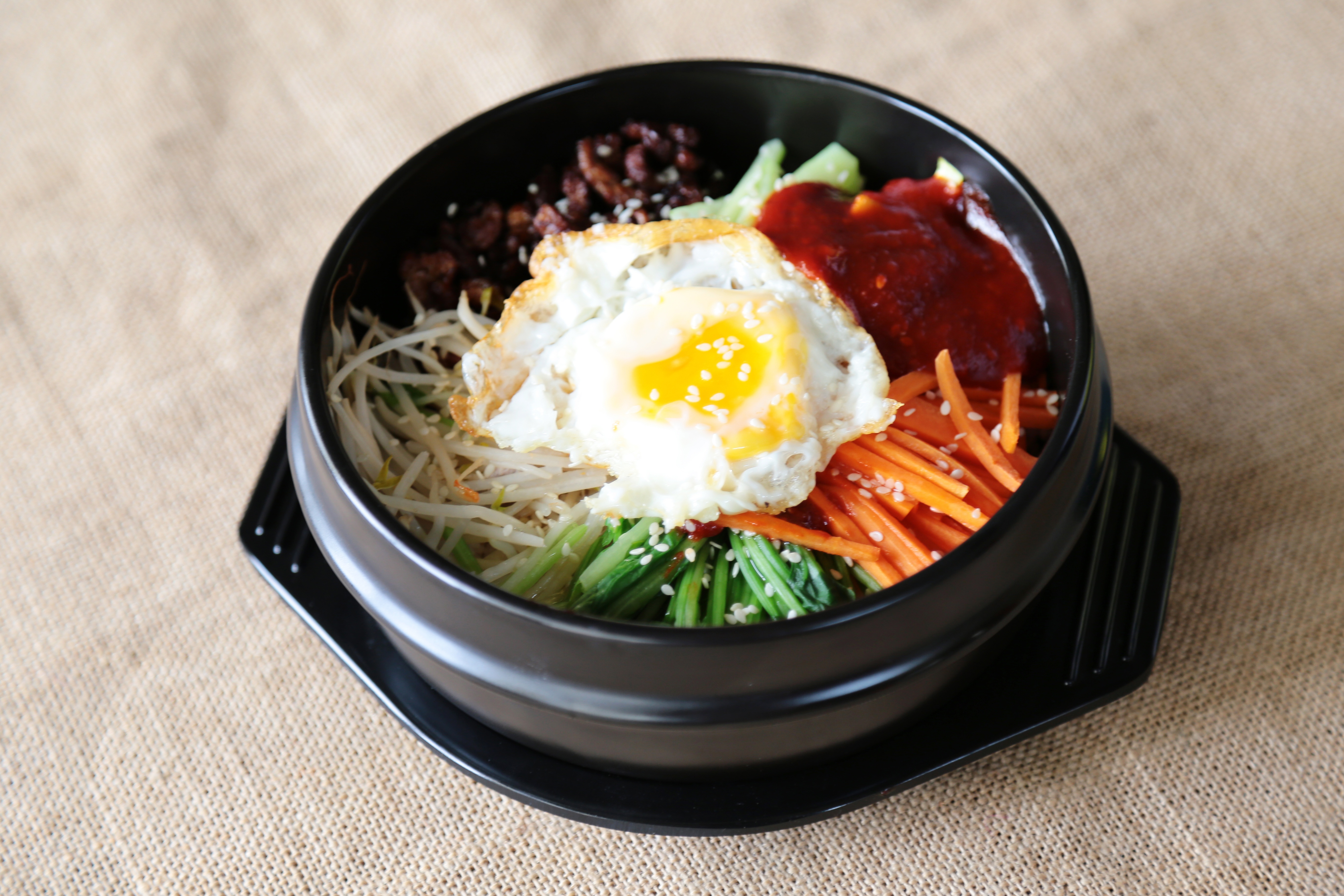 韩国石锅拌饭