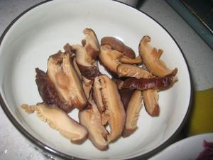 香菇肉片烧柚皮的做法 步骤6