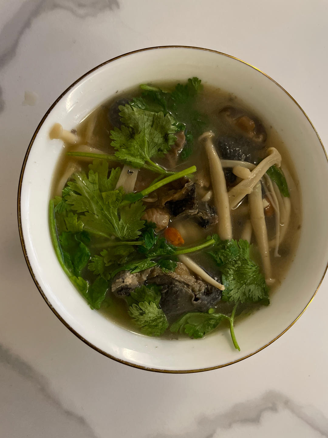 枸杞红枣乌鸡汤