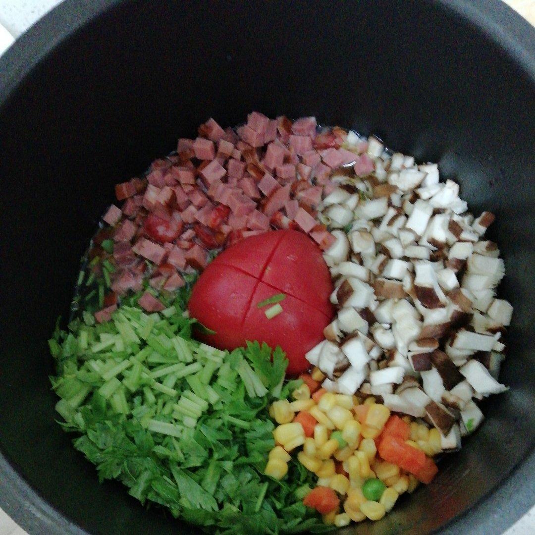 电饭煲营养腊肠饭