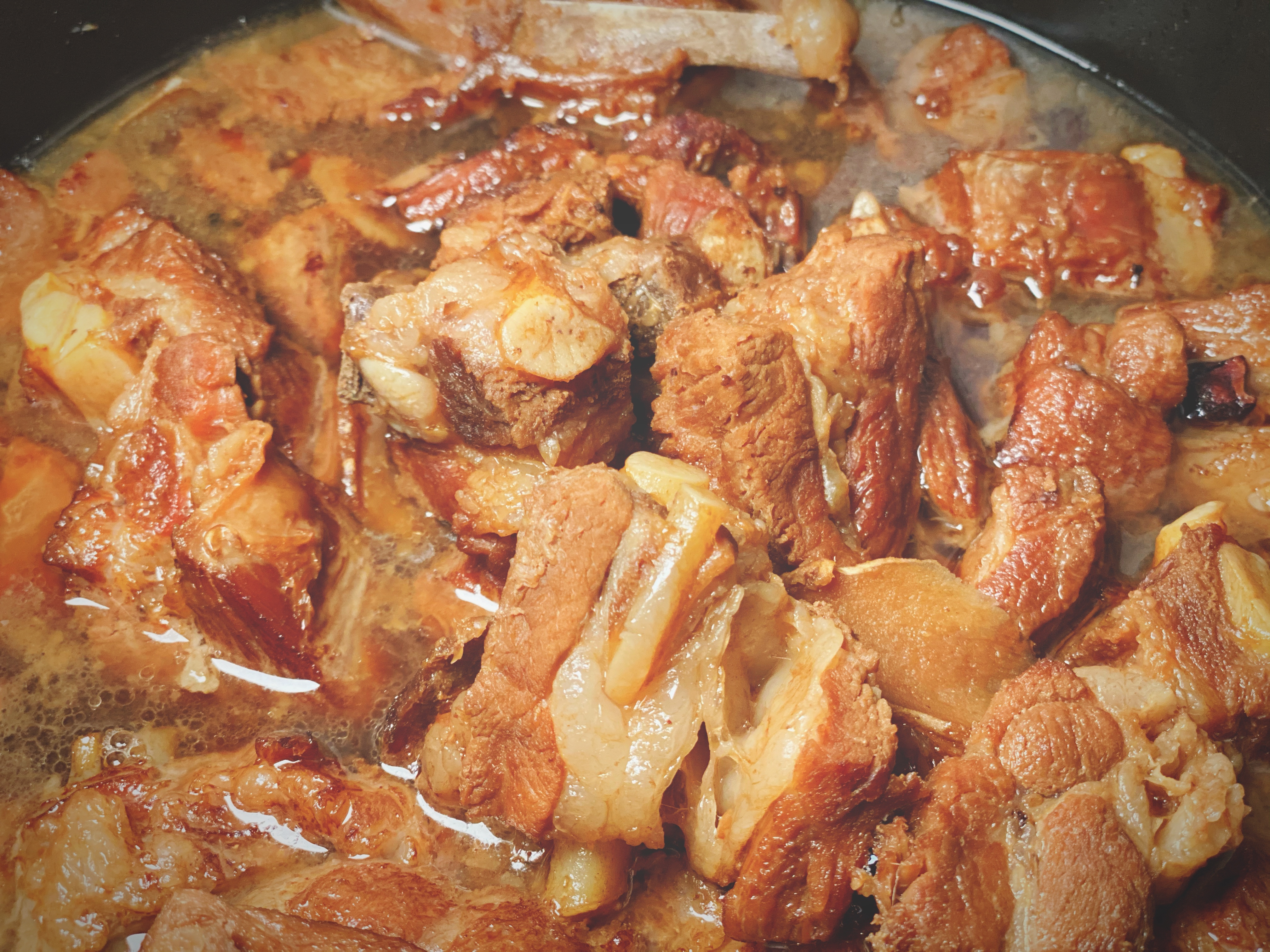 肉食动物最爱 铸铁锅炖猪软骨
