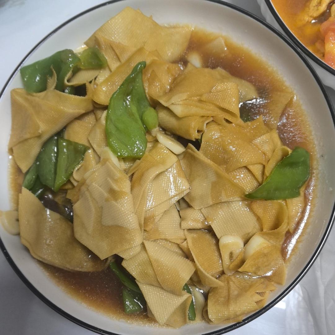 不用厨艺的尖椒干豆腐