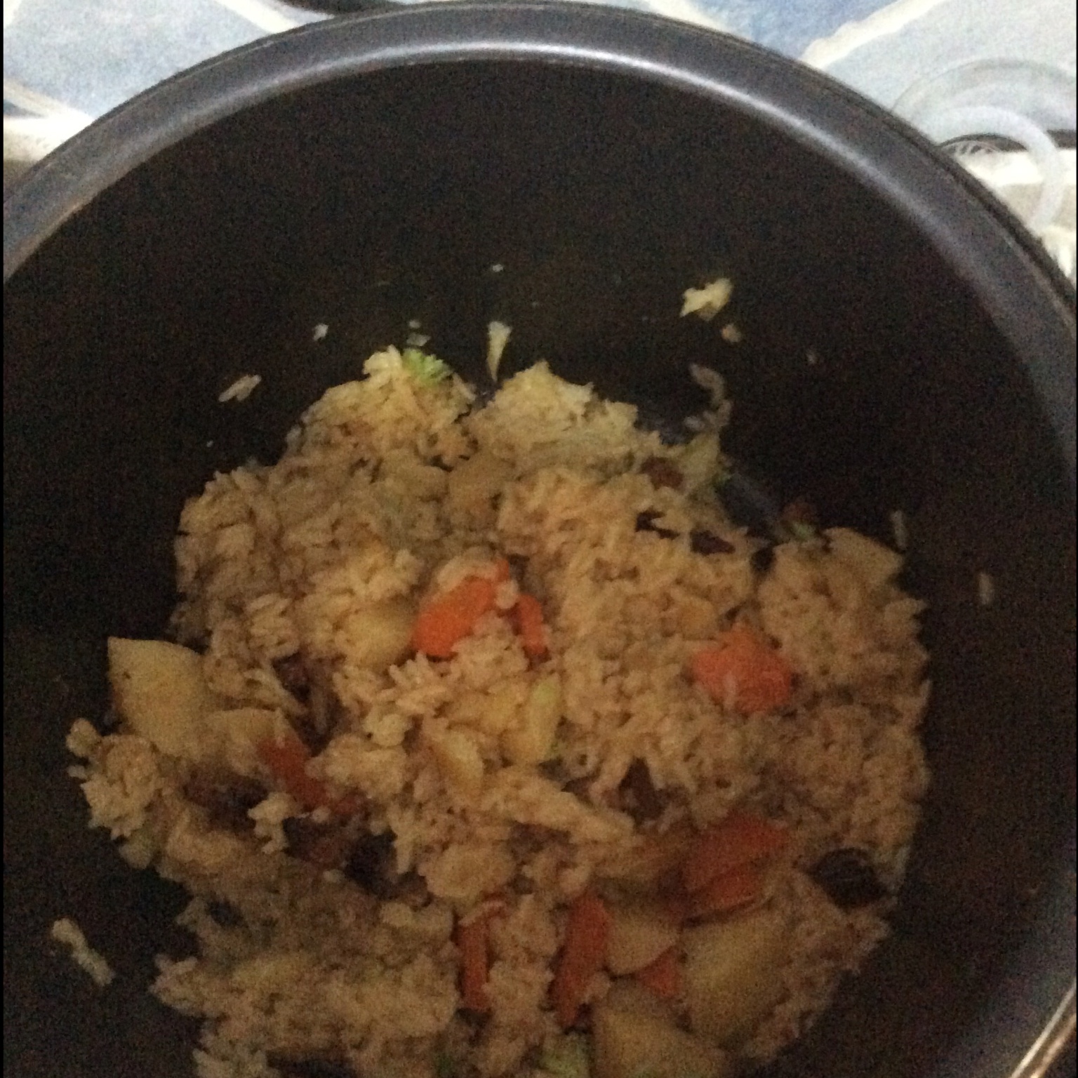 土豆焖饭（电饭锅版）