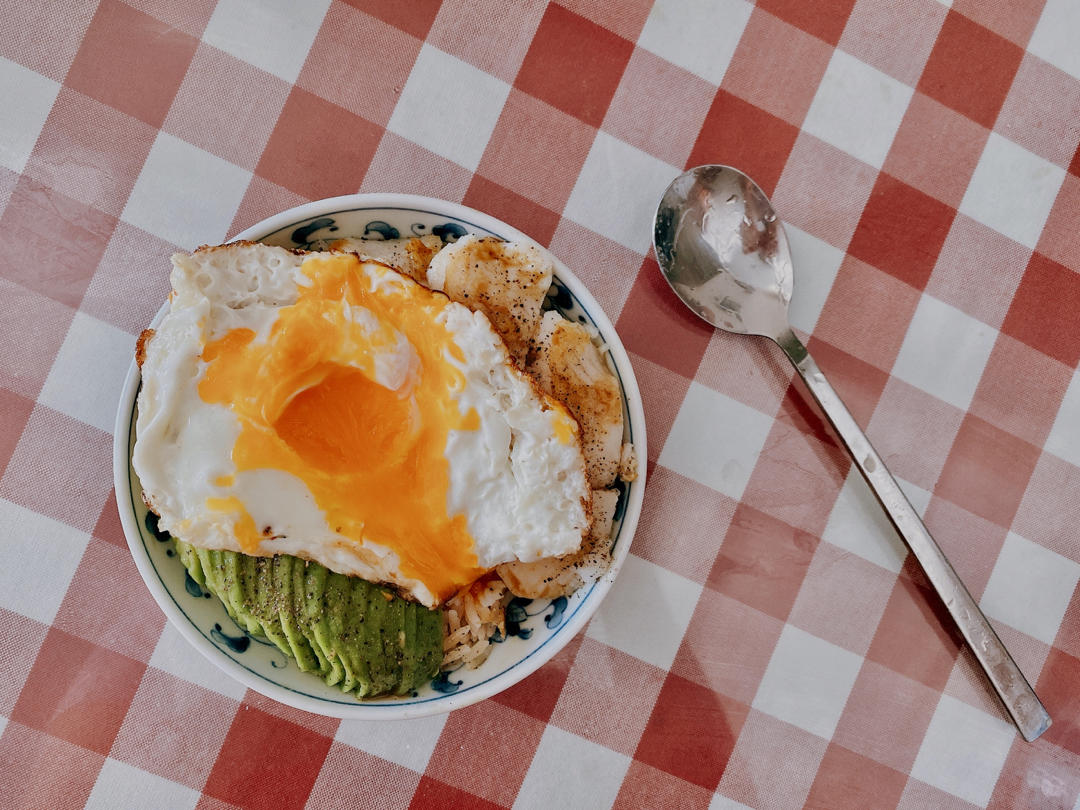 三文鱼牛油果拌饭
