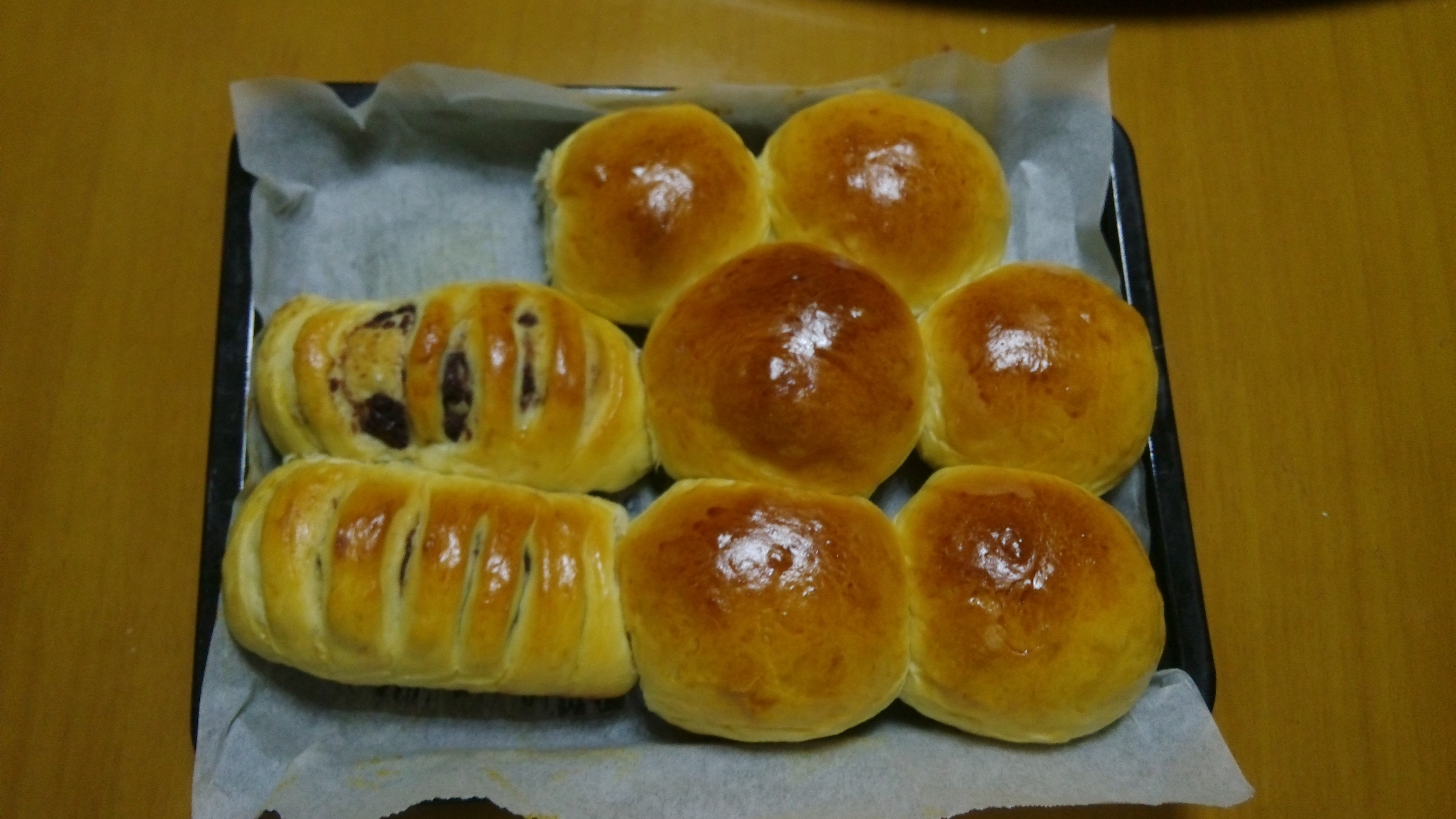 大人小孩都爱不释口的【蜂蜜牛奶小餐包】