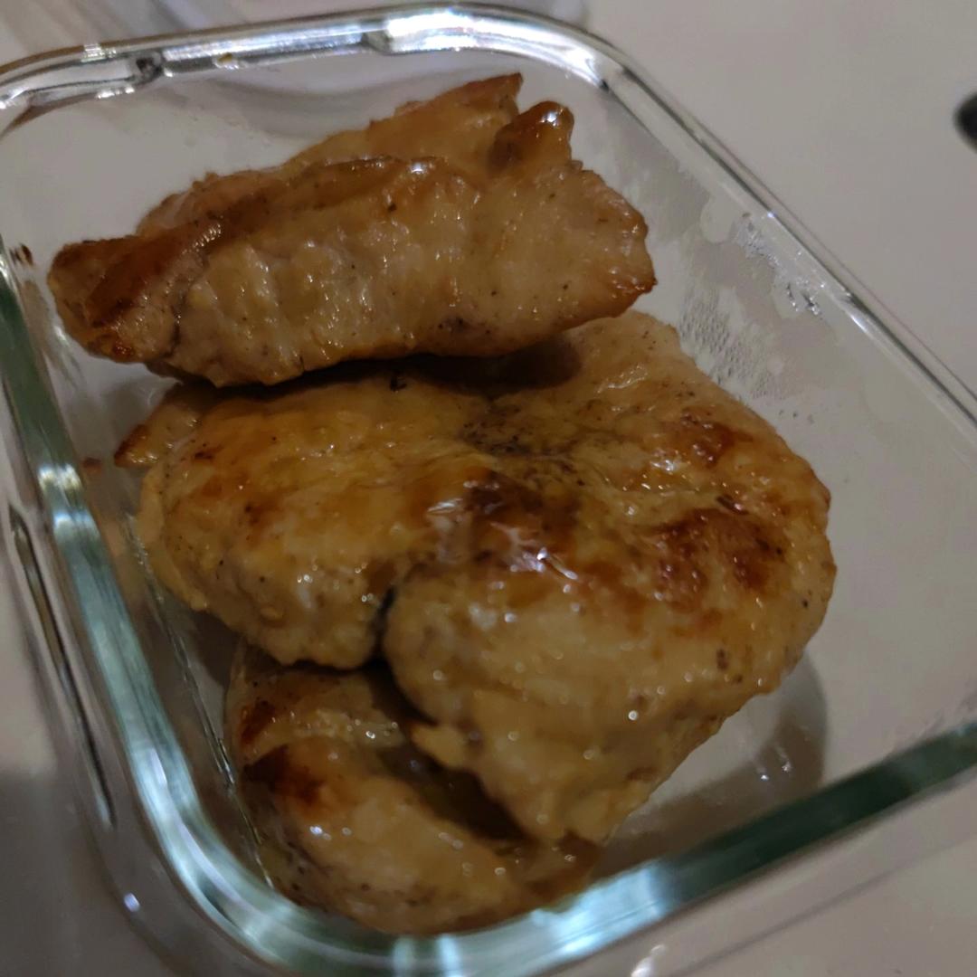 【嫩煎鸡胸肉】