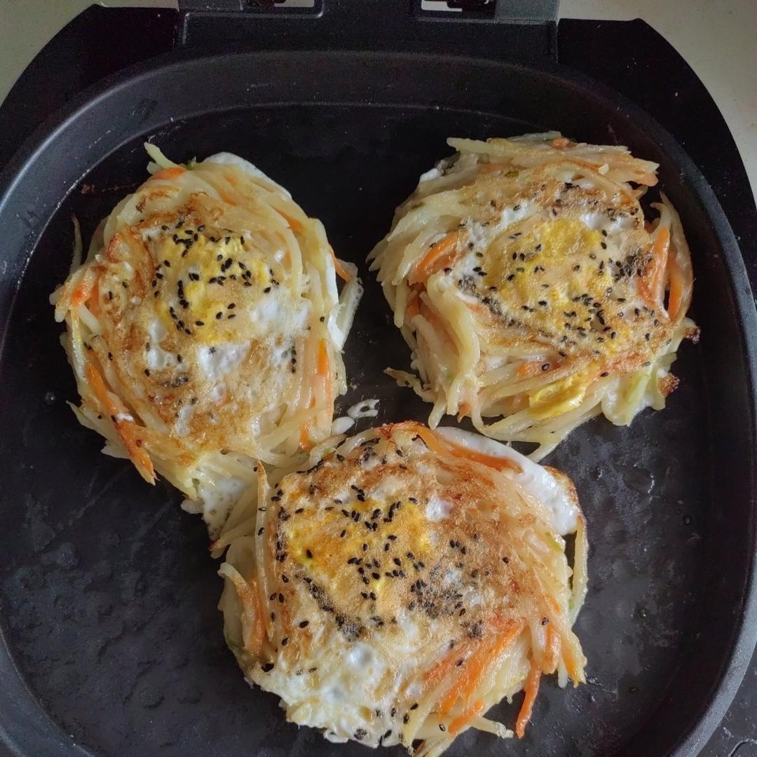土豆胡萝卜丝鸡蛋饼|10分钟快手营养早餐