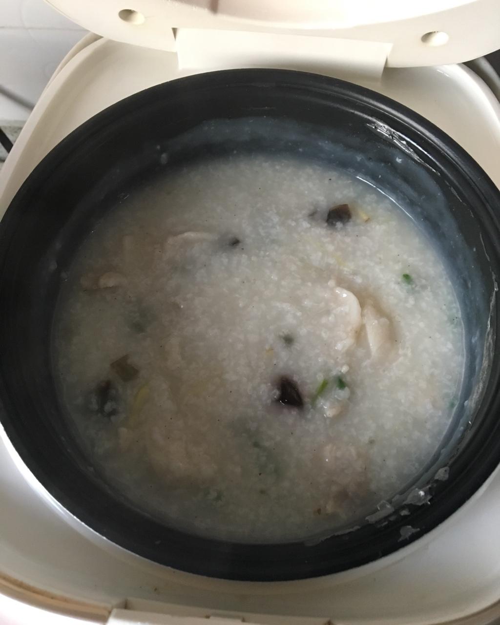 am_君做的十五分钟快手之香滑皮蛋瘦肉粥(附五分钟电饭煲电压力锅更