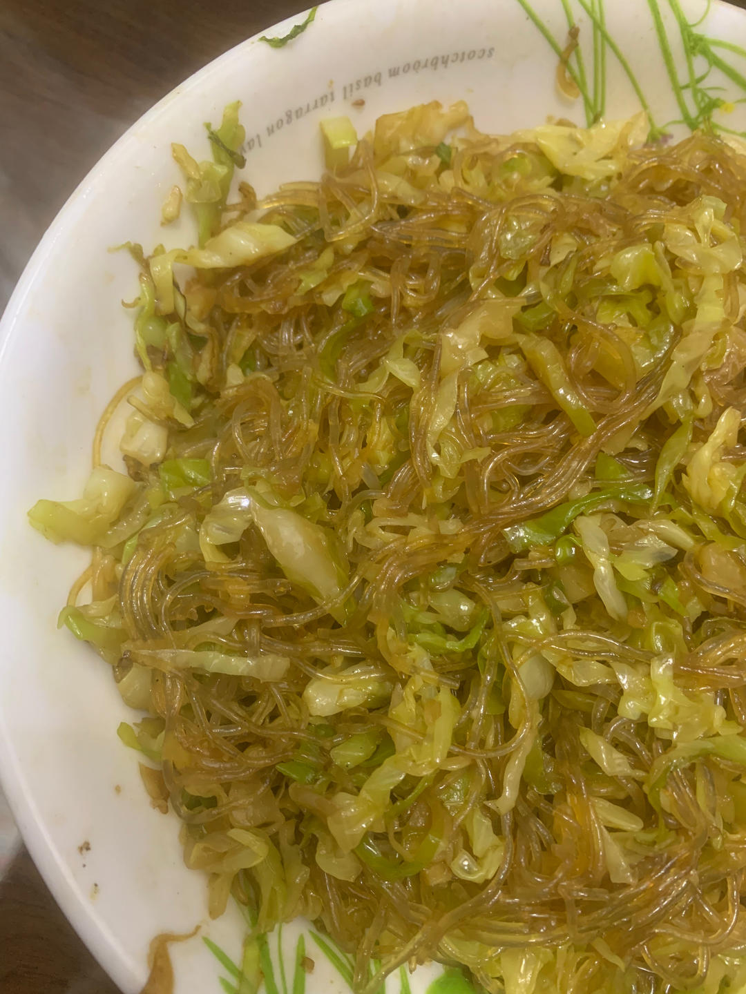 最近爱吃粉丝粉条～包菜炒粉丝