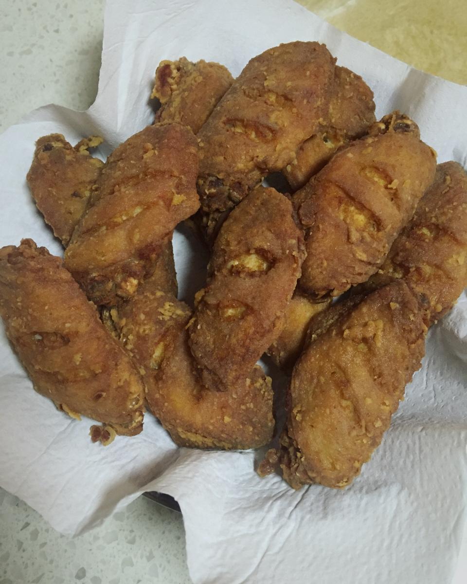 蒜香炸鸡翅