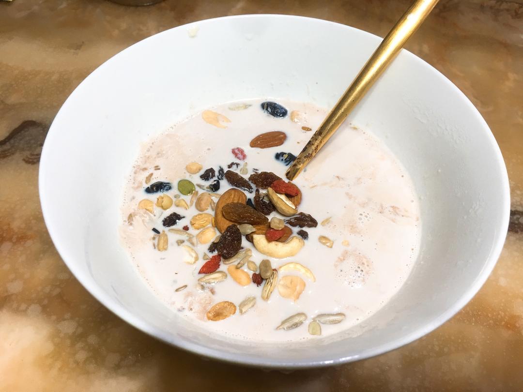 多口味牛奶钢切早餐燕麦粥丨健康·三餐