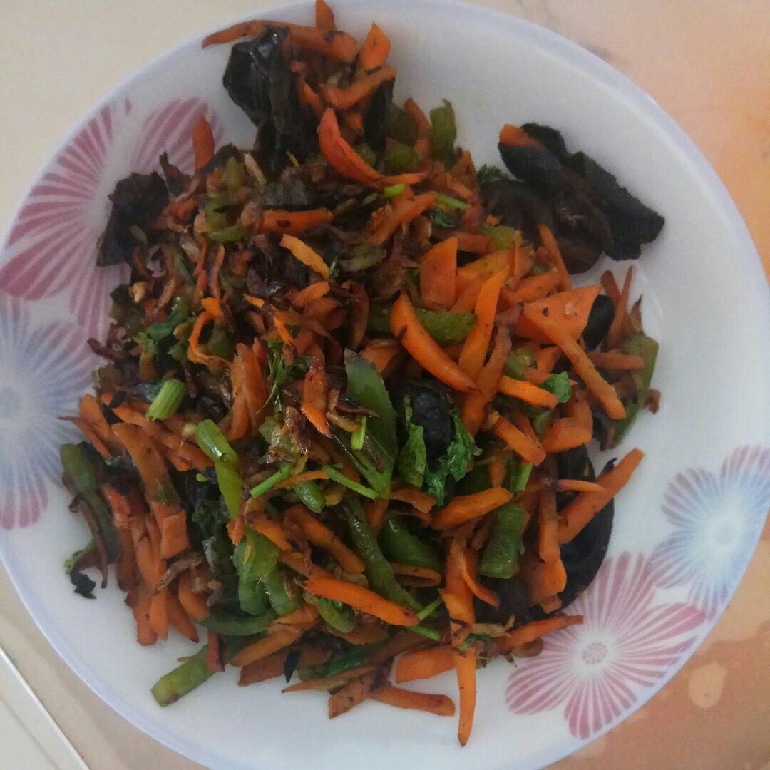月子2虾皮炒胡萝卜丝