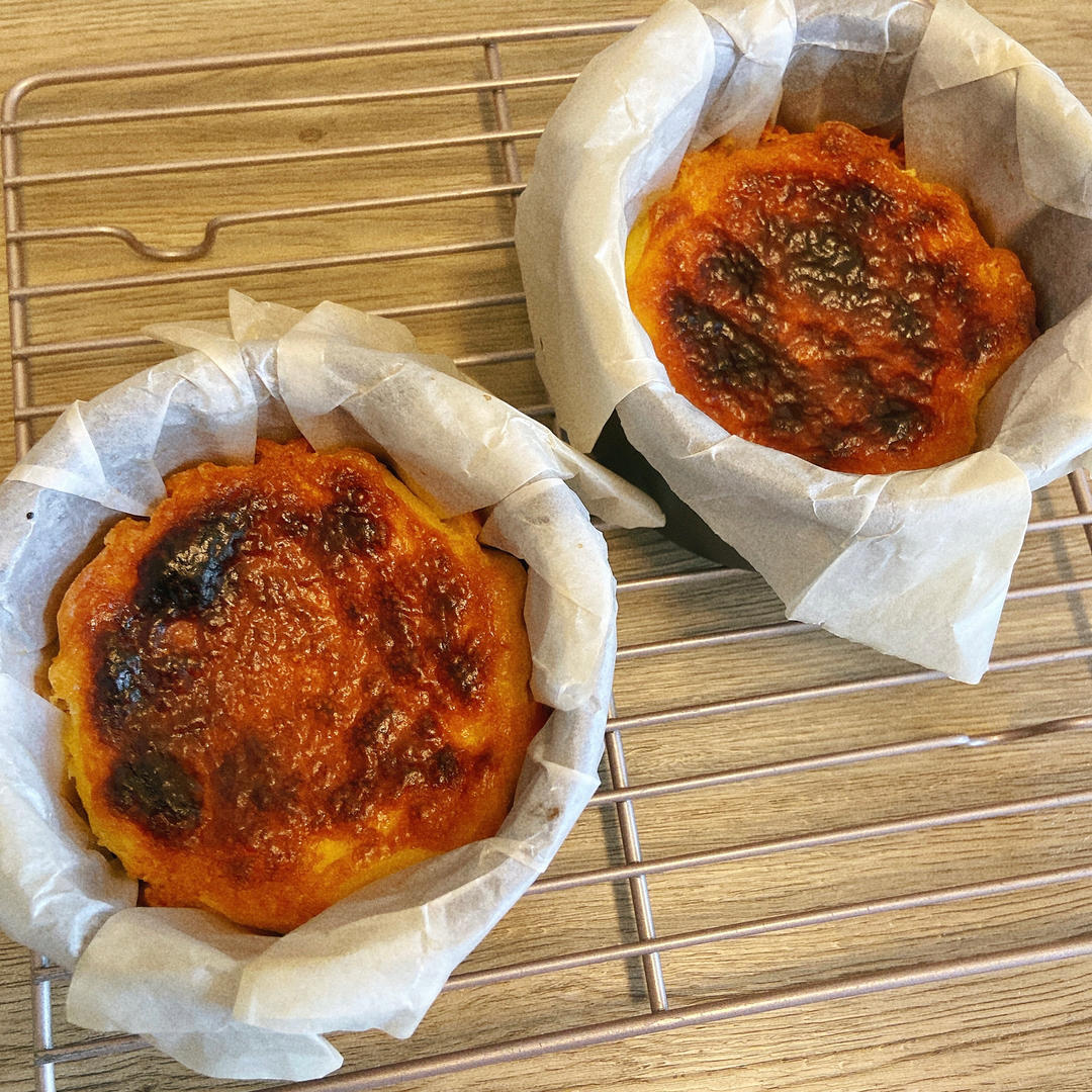小山进公开食谱-使用大量牛奶，无淡奶油的巴斯克乳酪蛋糕