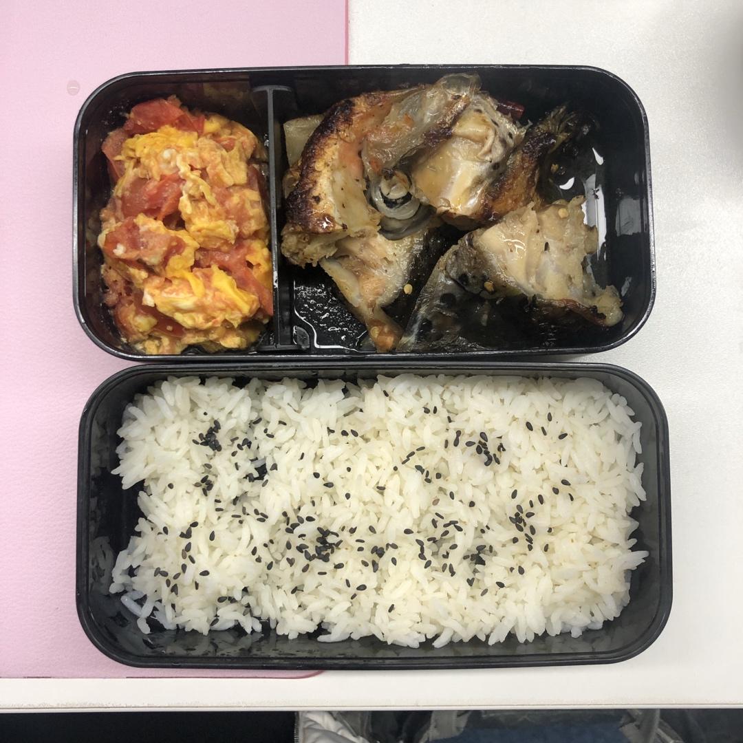 焖三文鱼头（中餐厅张亮简易版）