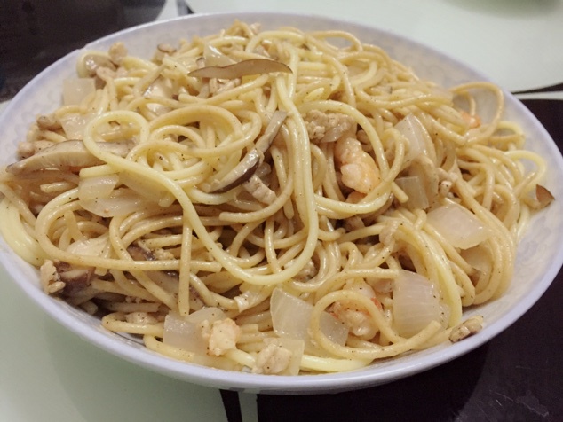 白蘑菇奶油培根意面