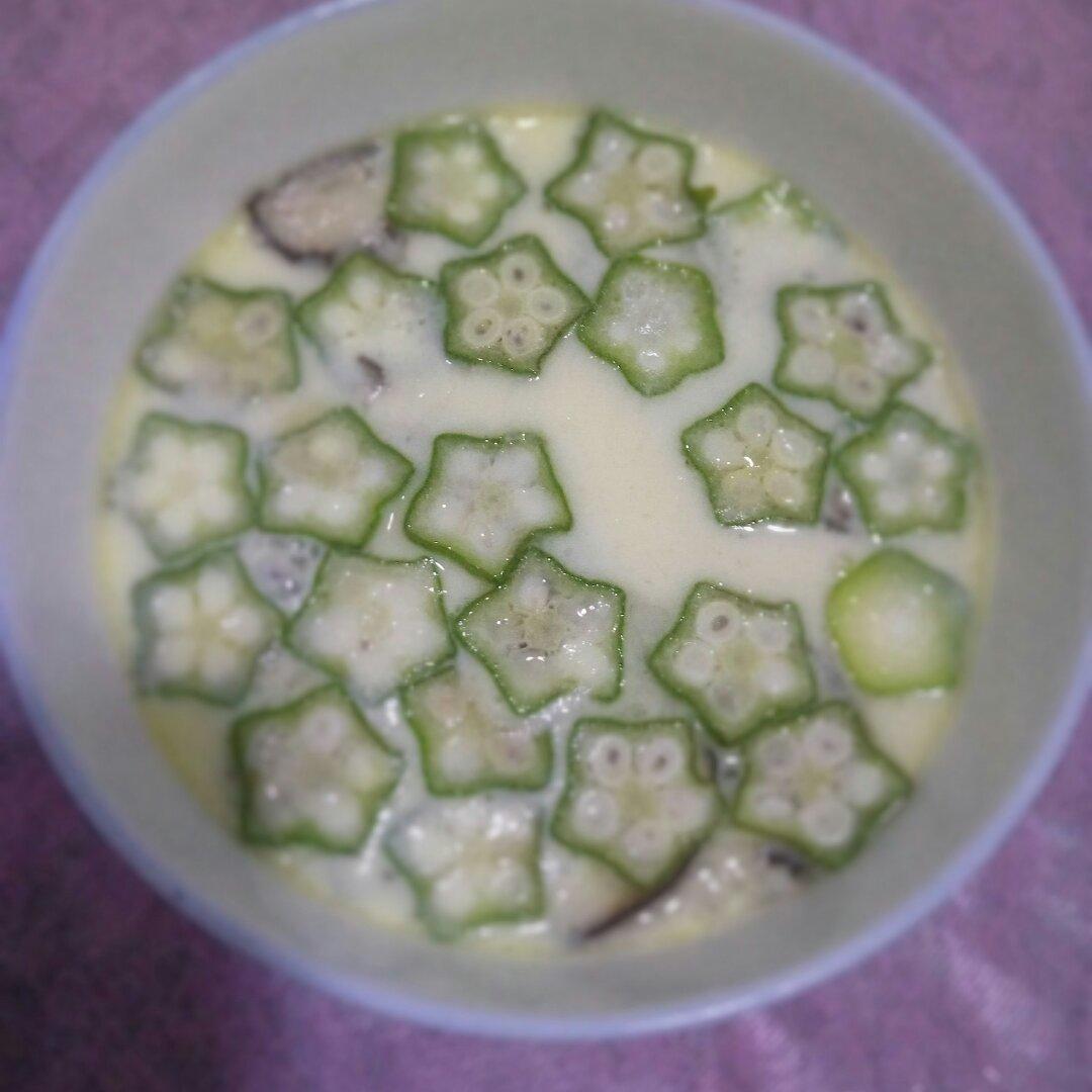 颜值控-做一朵开在碗里的花秋葵蒸水蛋