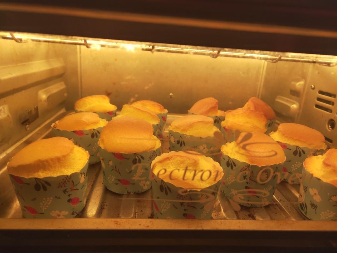零失败~戚风纸杯小蛋糕🍰 ✨／8寸版戚风蛋糕
