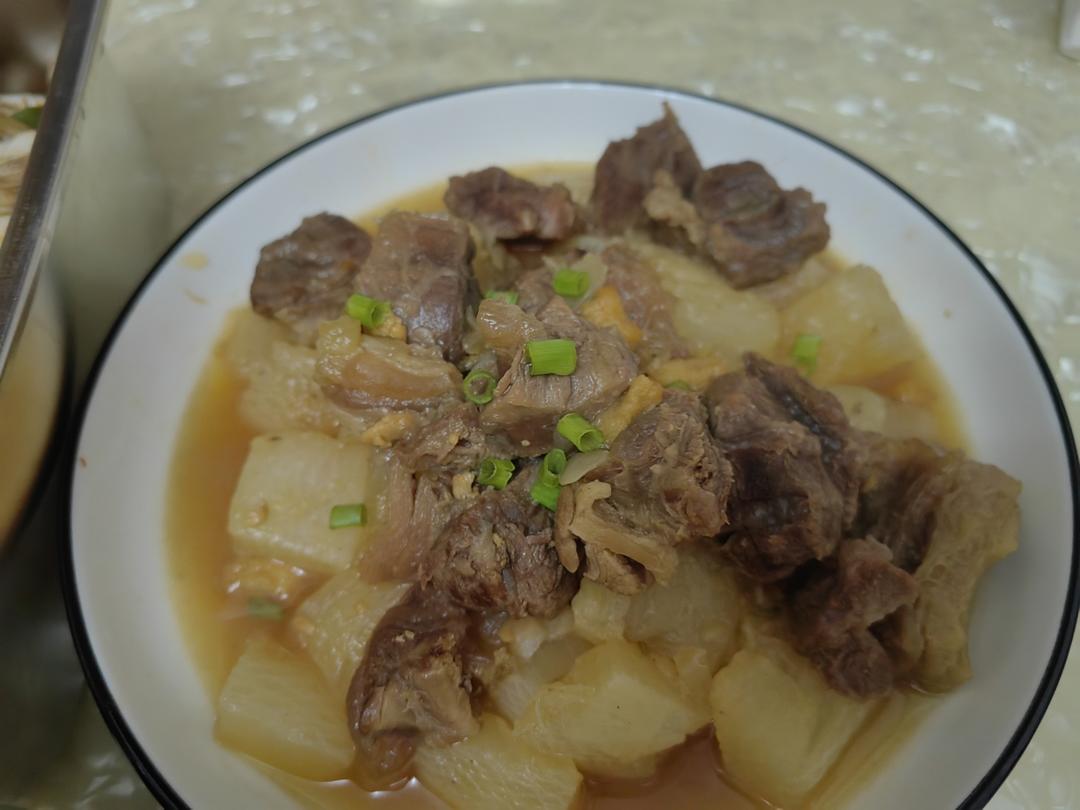 酱炖萝卜牛肉（牛腱）