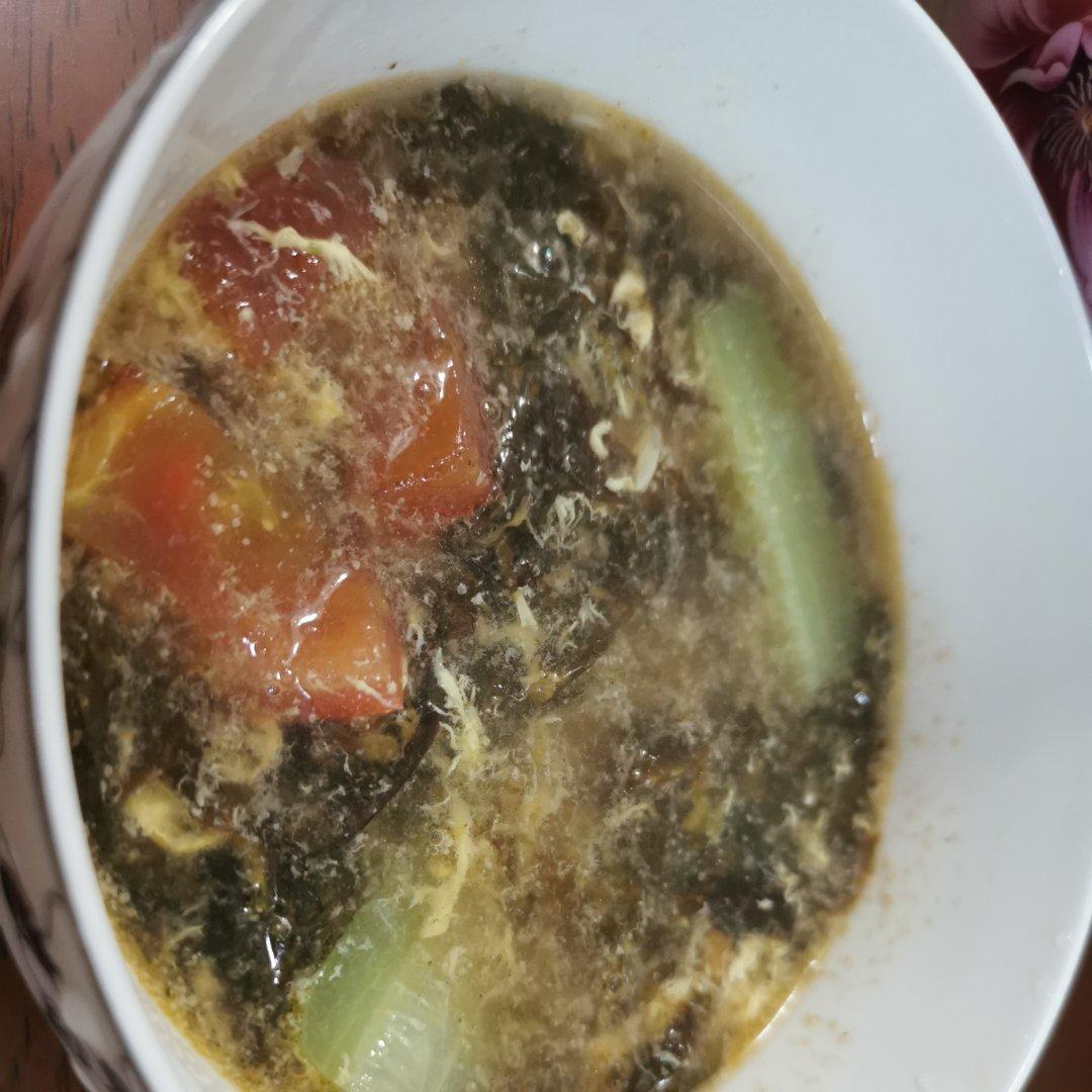 🥒黄瓜番茄紫菜蛋花汤🍅（东北版）