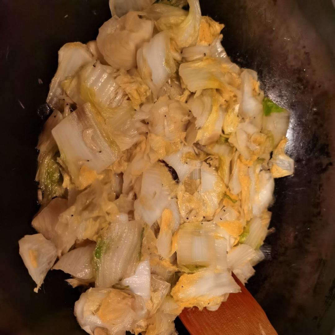 虾皮炒白菜，鲜的很啊