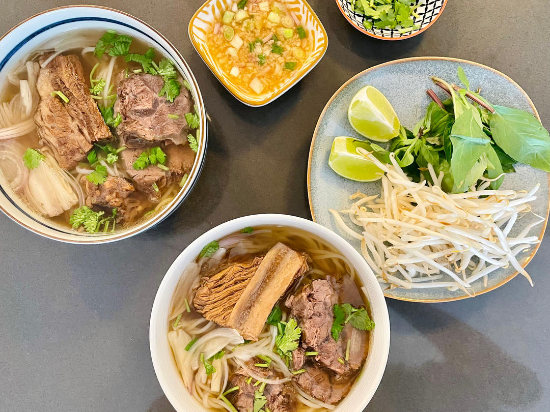 跟我一起做正宗越南牛肉粉pho（秘方大公开）