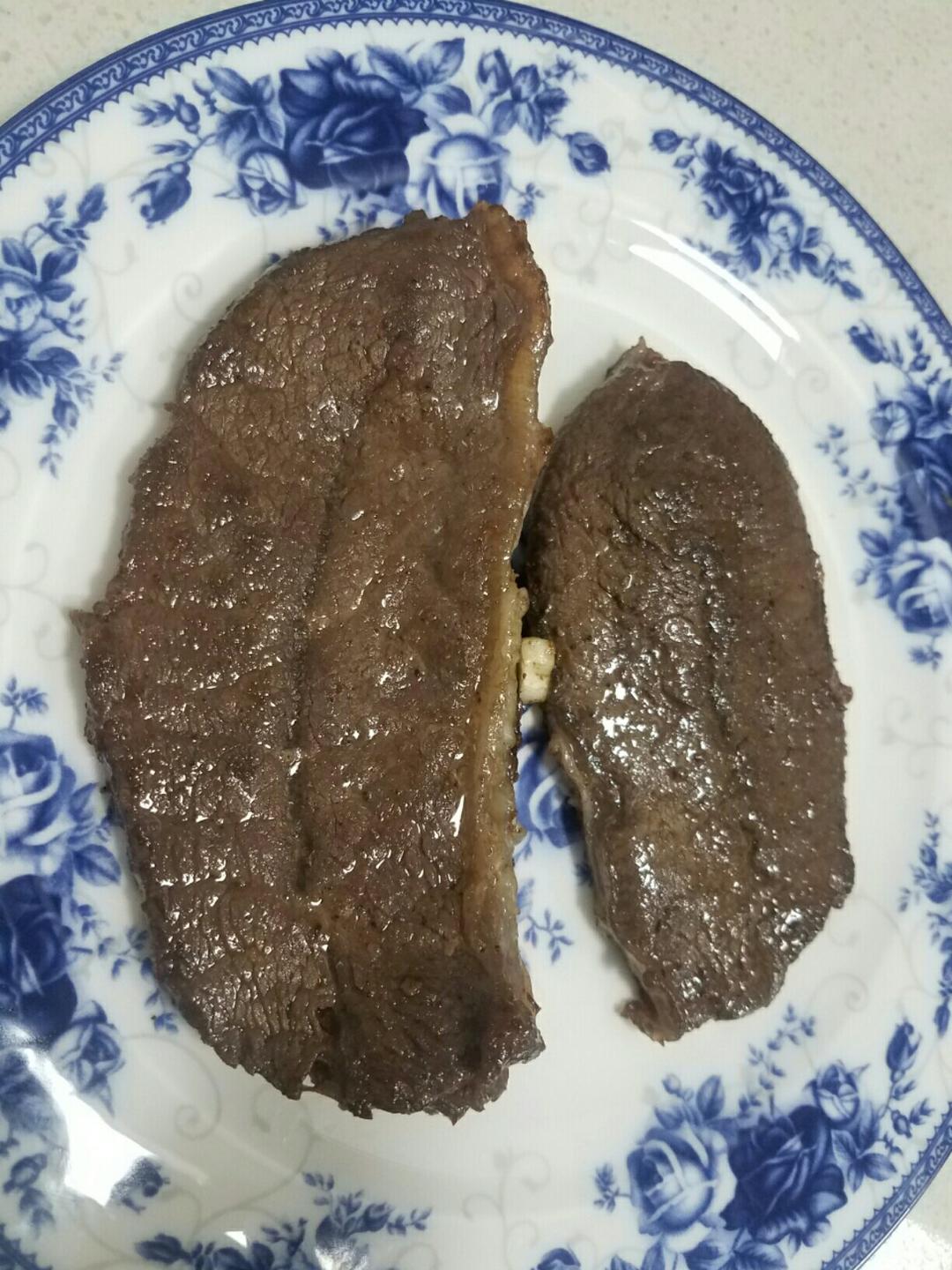 好吃到哭的煎牛排