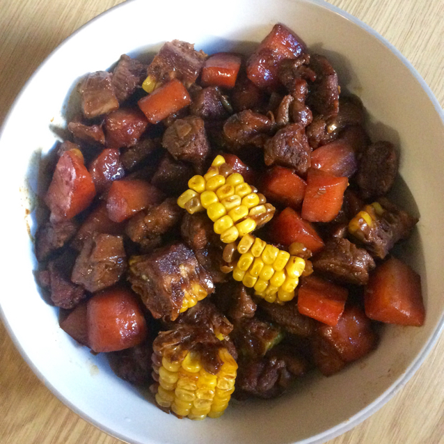 红焖羊肉炖胡萝卜