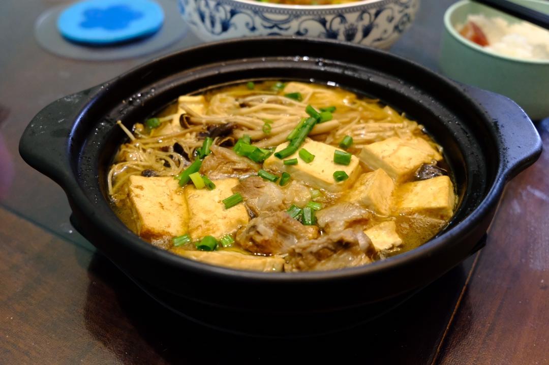 香菇豆腐煲