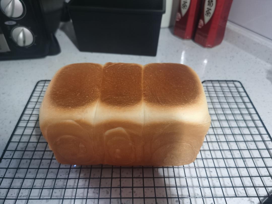升级版奶香手撕吐司