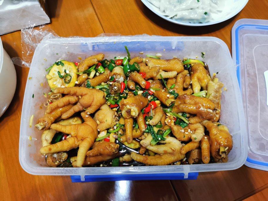 停不下来的秘制凉拌鸡爪
