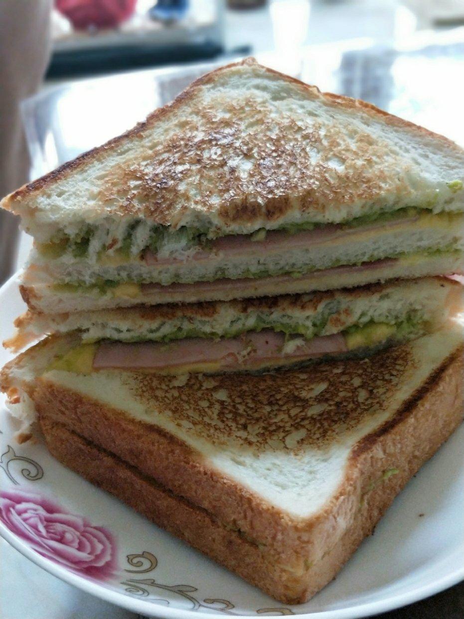 牛油果早餐三明治 Avocado Breakfast Toasted Sandwich