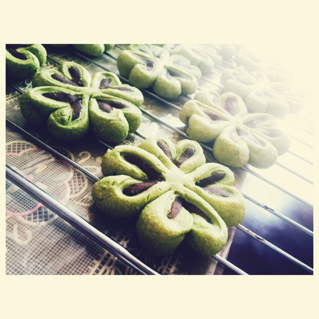 【幸福四叶草】 抹茶豆沙四叶草酥饼