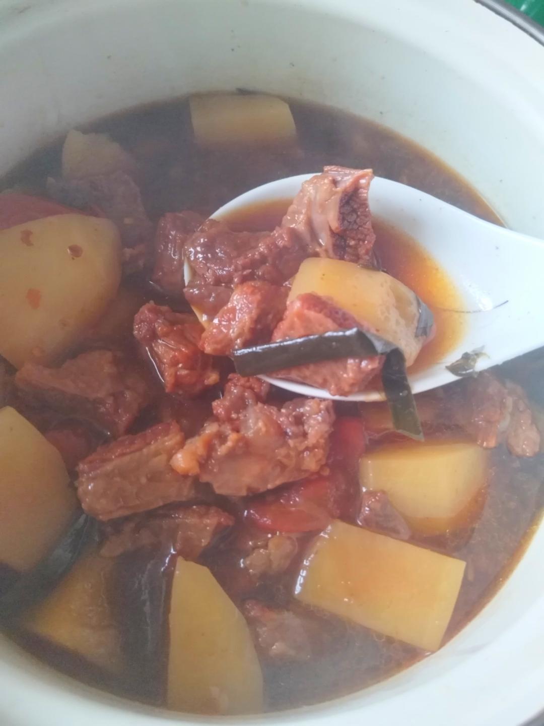 番茄土豆炖牛腩