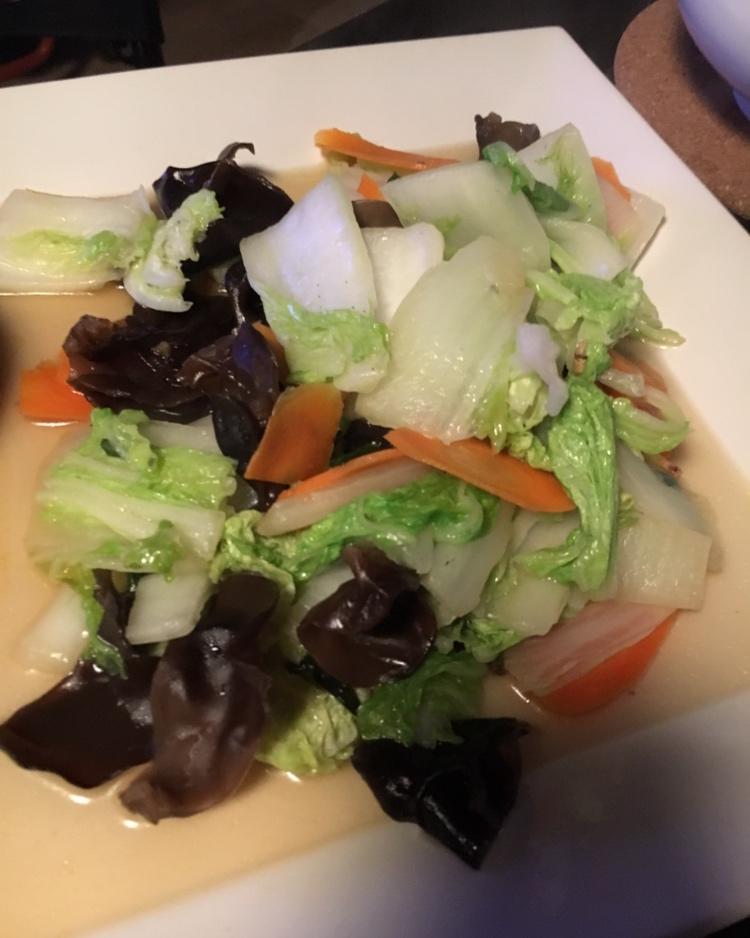 木耳胡萝卜炒白菜