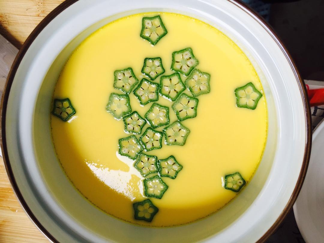 颜值控-做一朵开在碗里的花秋葵蒸水蛋