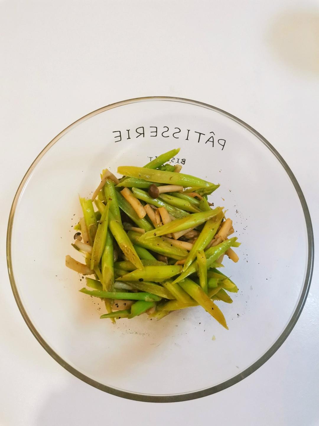 芦笋蘑菇(微波炉)