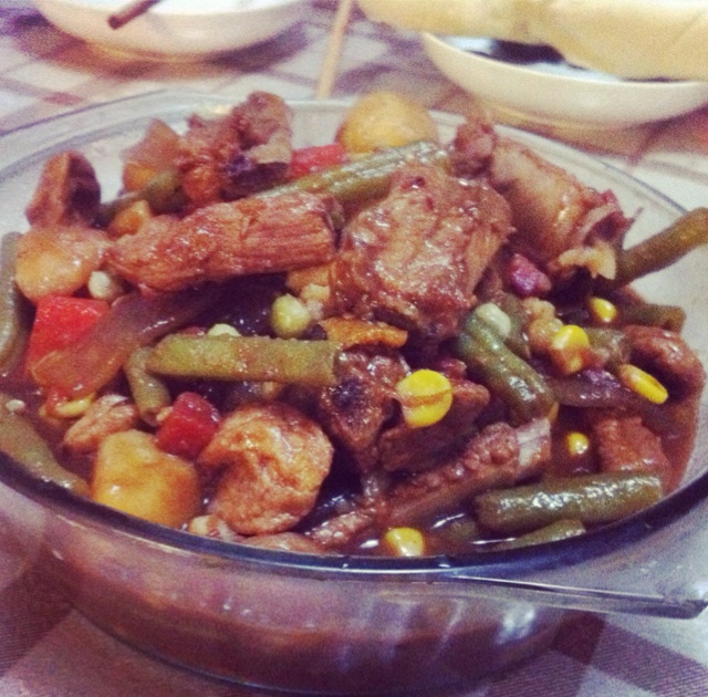 烩菜（豆腐豆角土豆烩排骨）