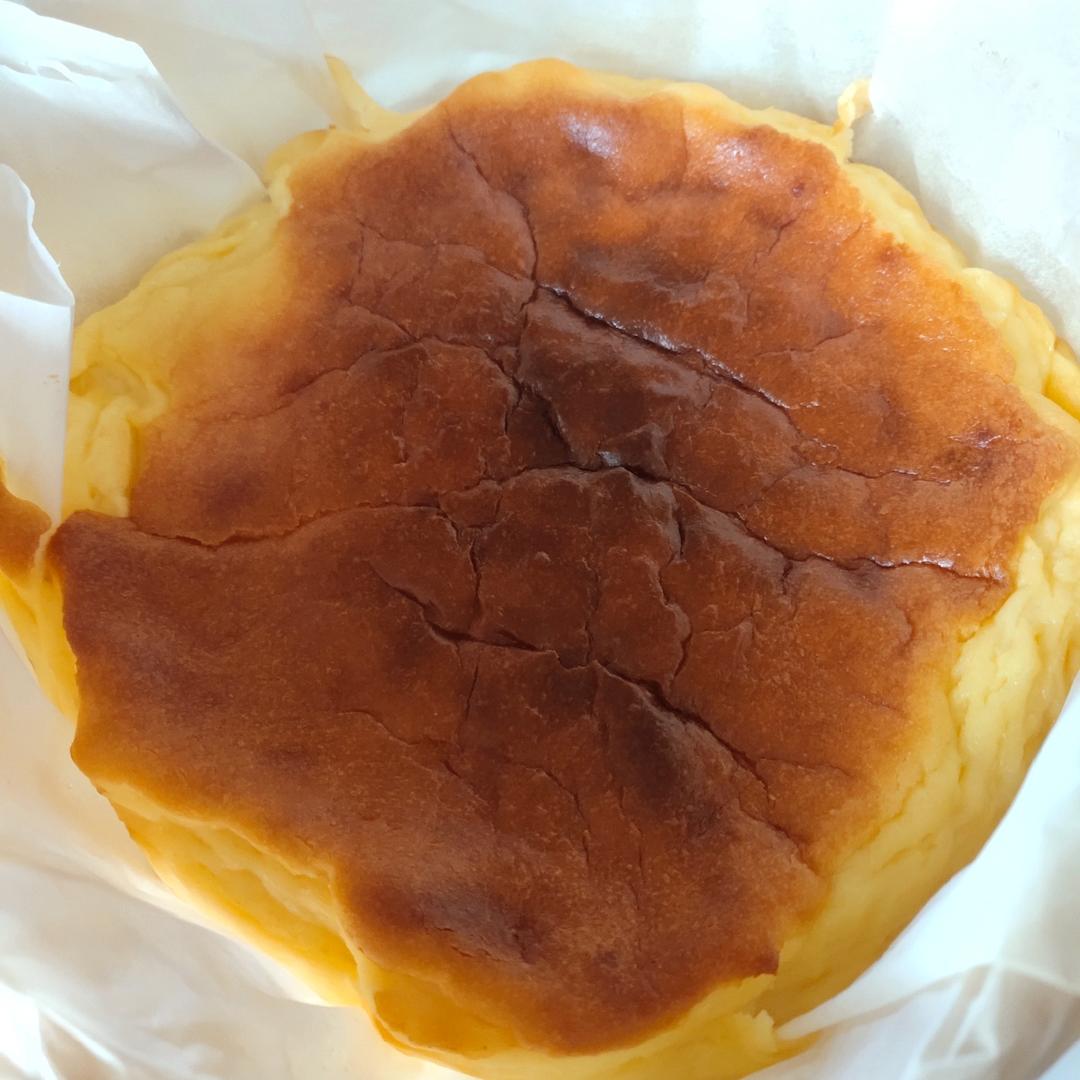 小山进公开食谱-使用大量牛奶，无淡奶油的巴斯克乳酪蛋糕