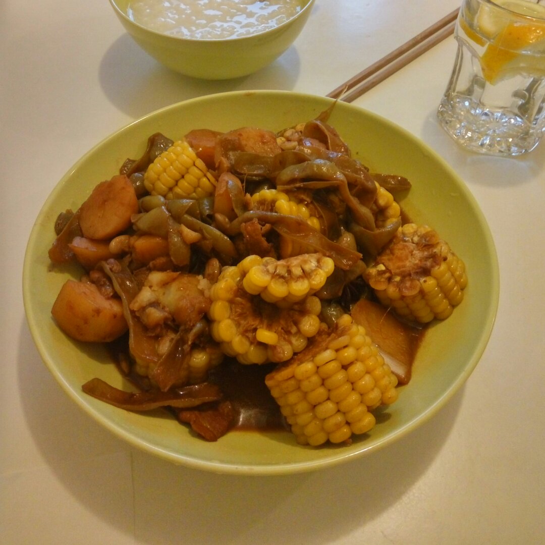 土豆炖豆角玉米