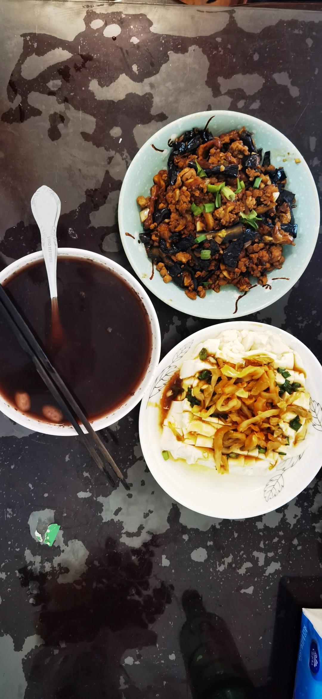 肉沫茄子（非油炸健康版）文末另附万能鱼香汁配方。