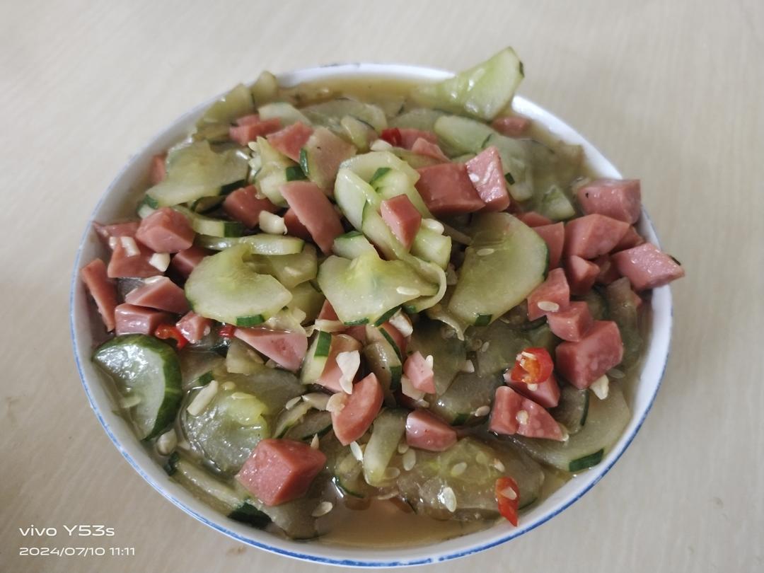 黄瓜炒火腿