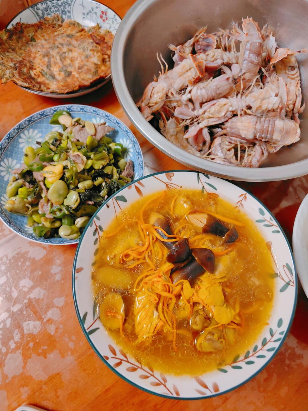 鲜甜鸡枞菌汤