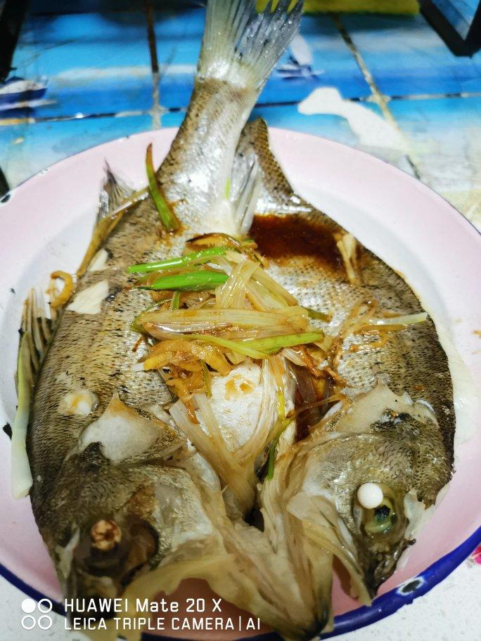清蒸鲈鱼
