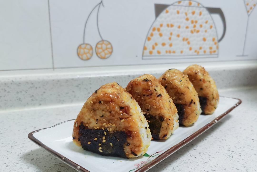 照烧饭团