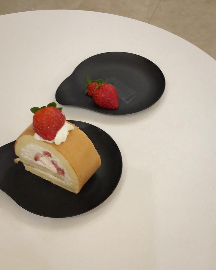 《Tinrry下午茶》教你做基础原味蛋糕卷